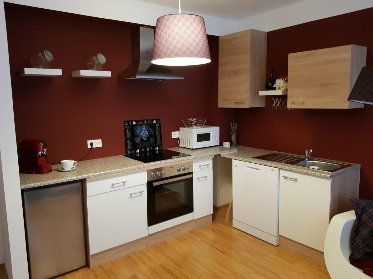 Bullsliving Kaisermuehlen Apartment Erni Next To Uno City Βιέννη Εξωτερικό φωτογραφία